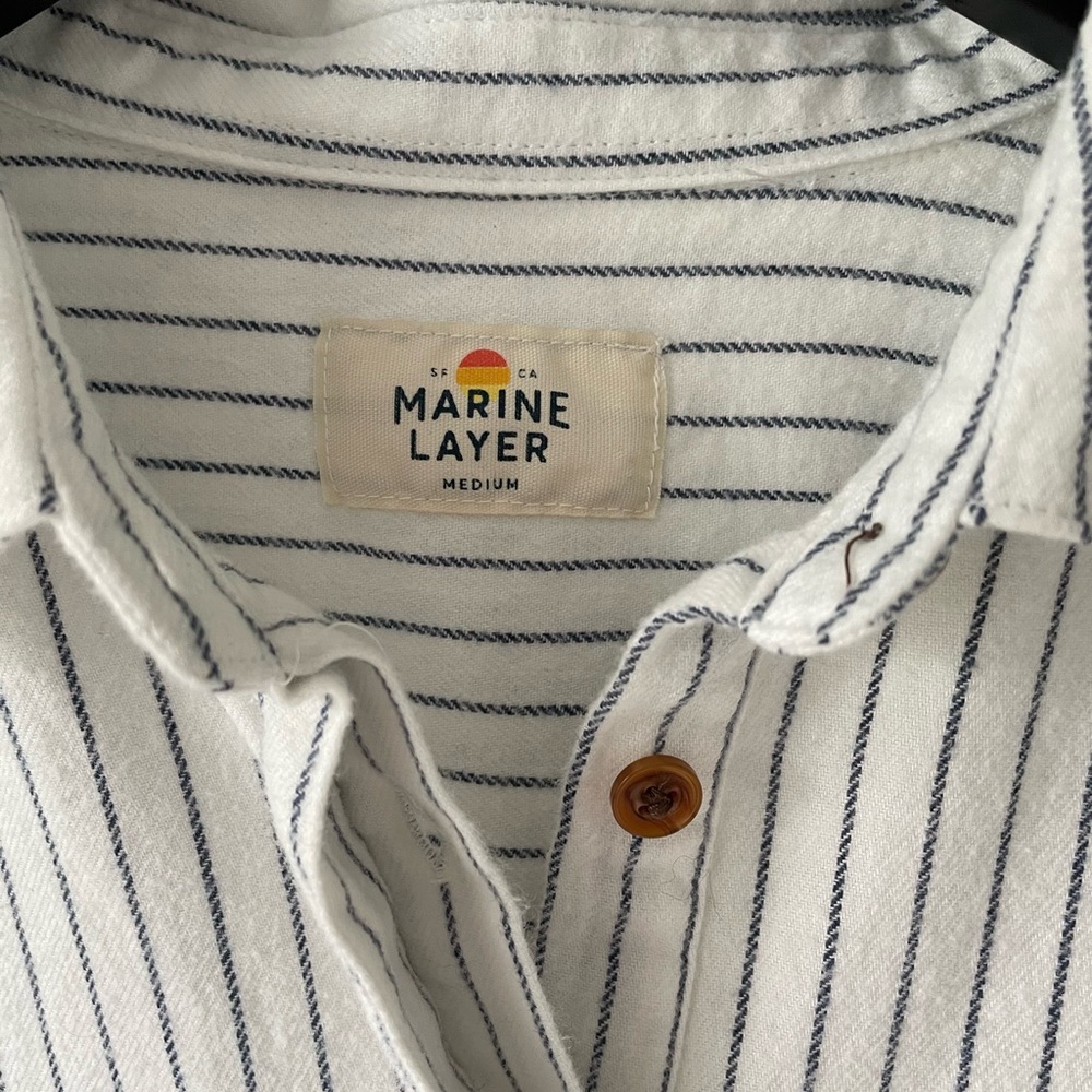 Marine Layer Organic Cotton White stripe pull over size medium